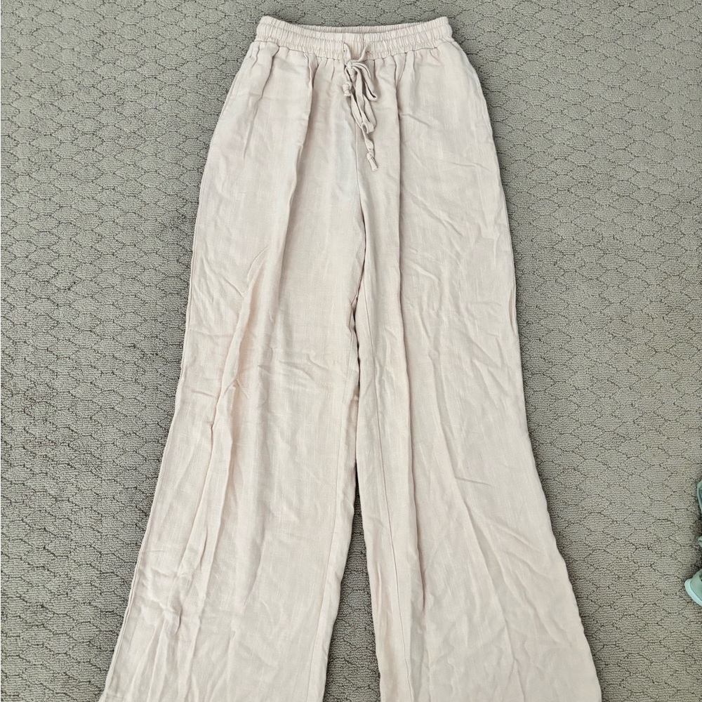 Amazon Essentials Cream Straight Leg Pants